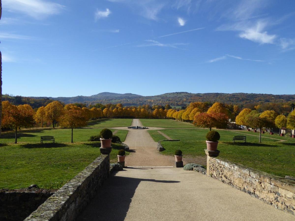 Chateau Royal De Saint-Saturnin Saint-Saturnin (Puy-de-Dome) Exterior foto