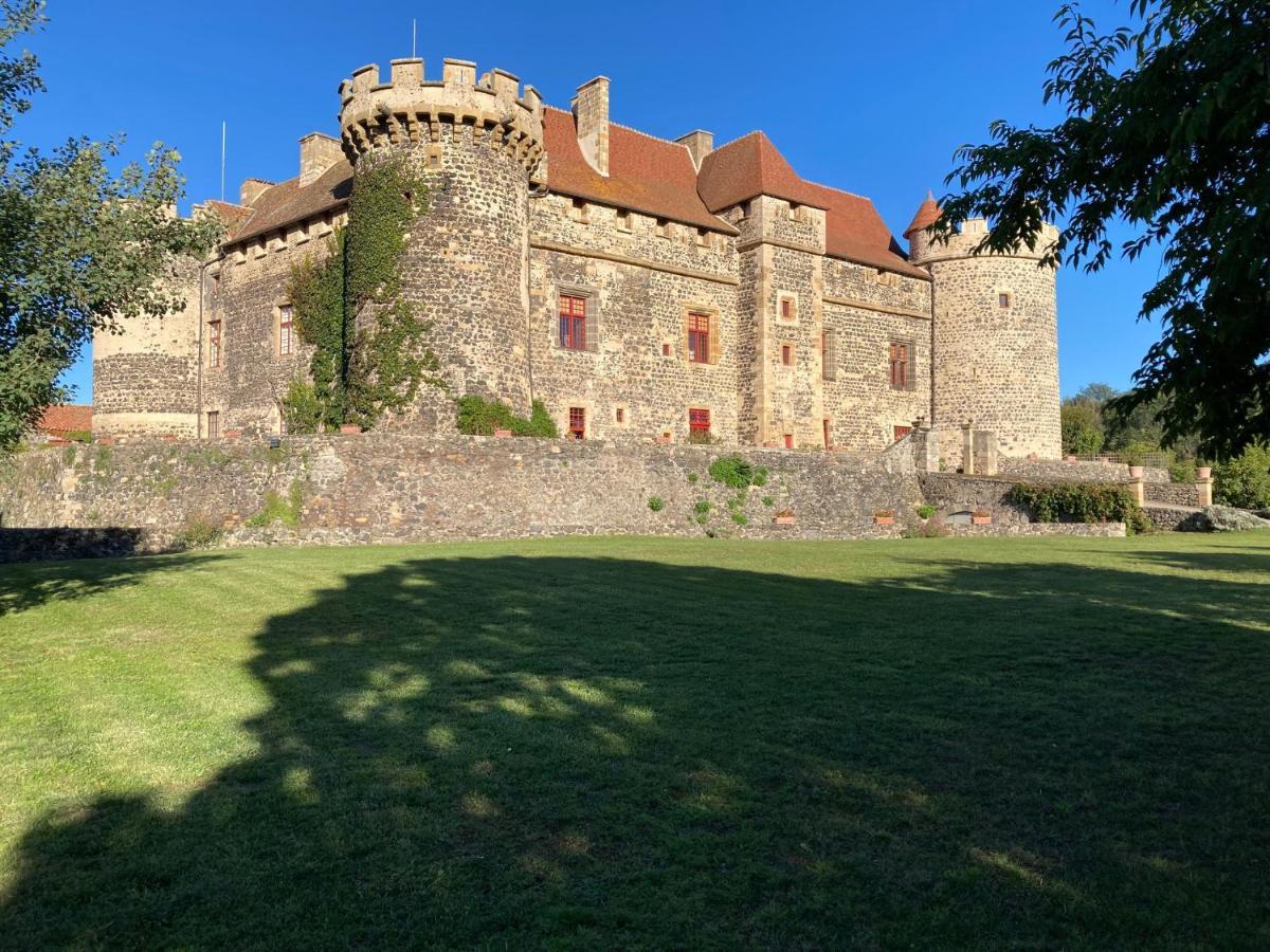 Chateau Royal De Saint-Saturnin Saint-Saturnin (Puy-de-Dome) Exterior foto