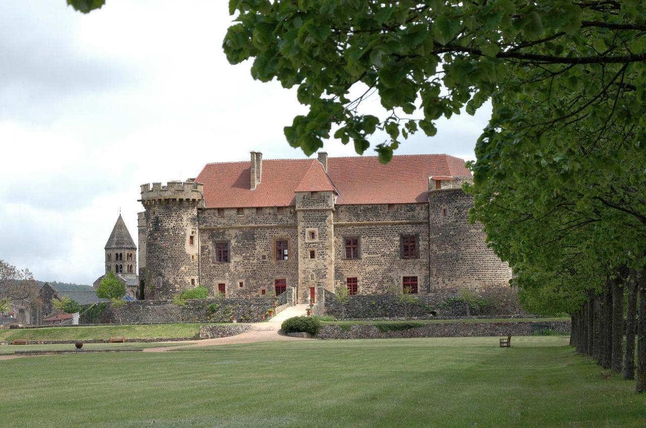 Chateau Royal De Saint-Saturnin Saint-Saturnin (Puy-de-Dome) Amenidades foto